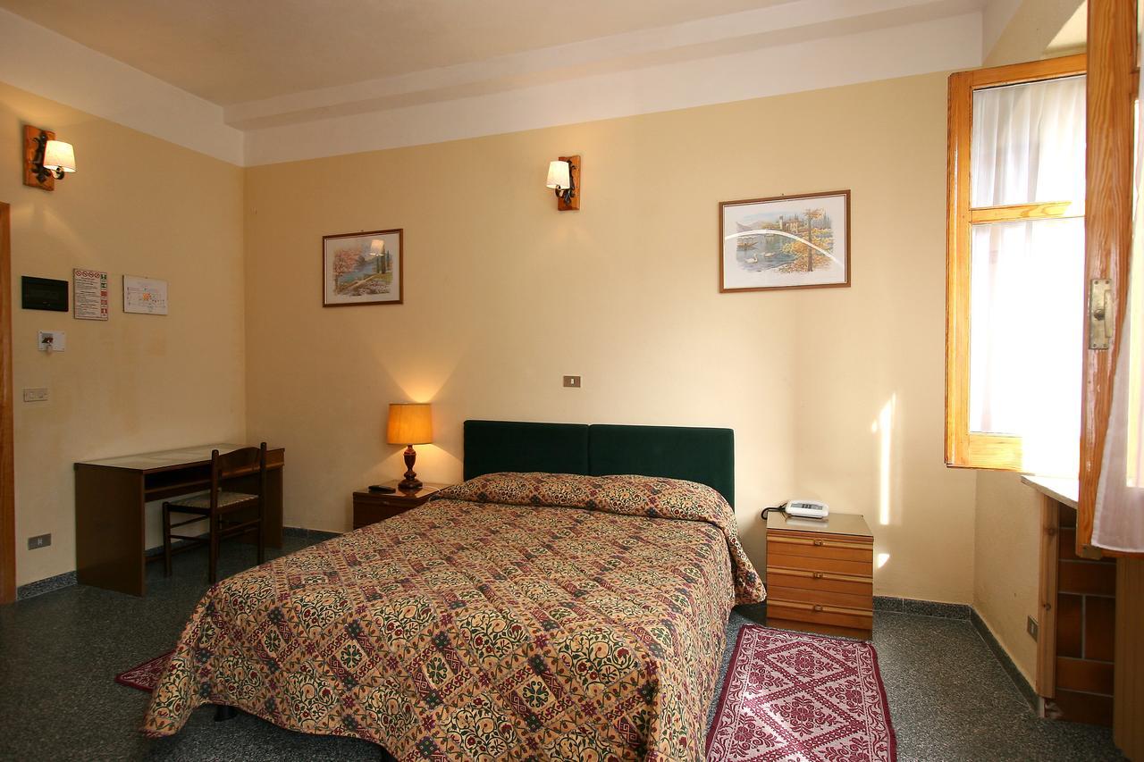 Hotel Europa Бардонеккия Экстерьер фото