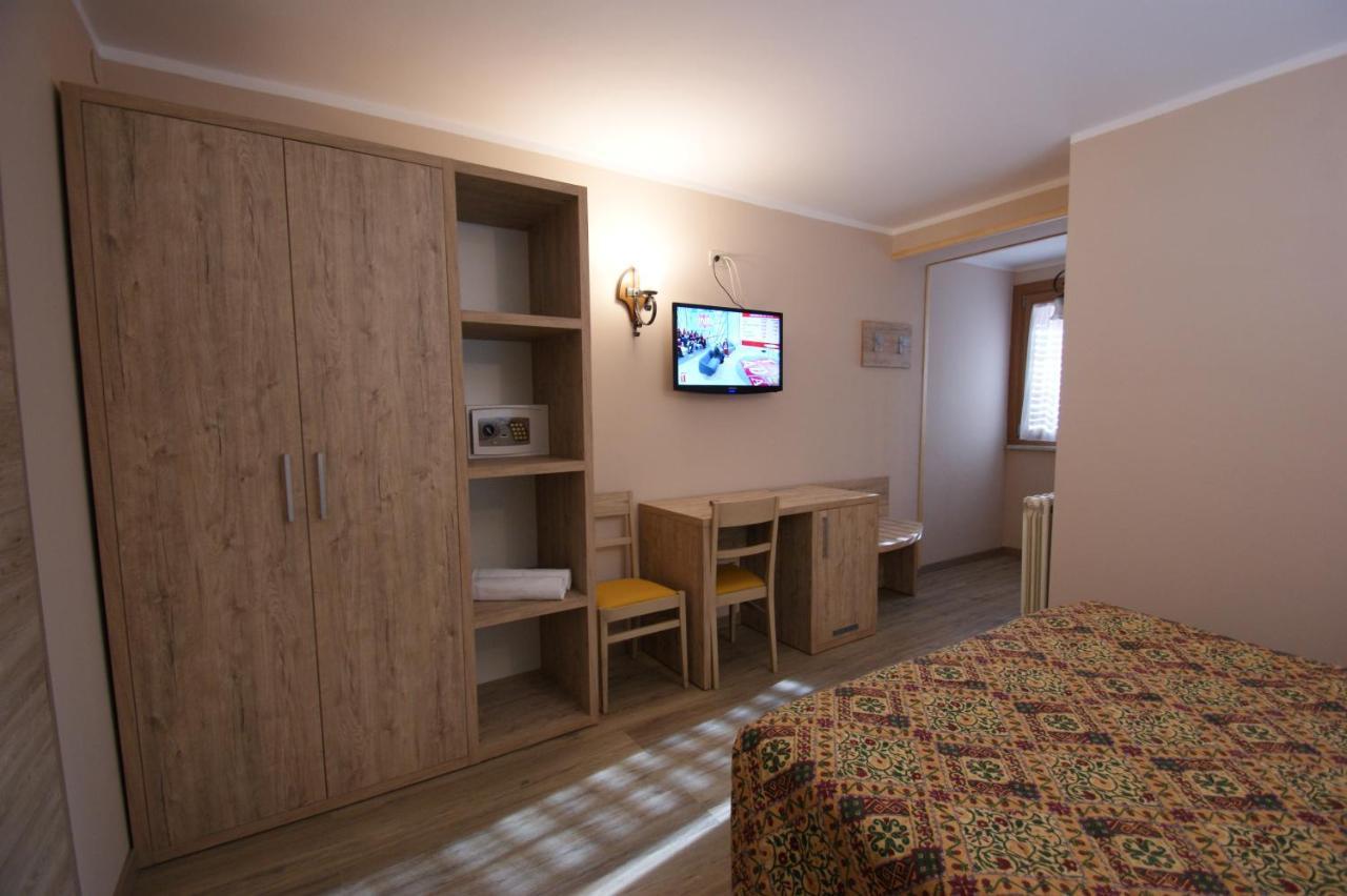 Hotel Europa Бардонеккия Экстерьер фото