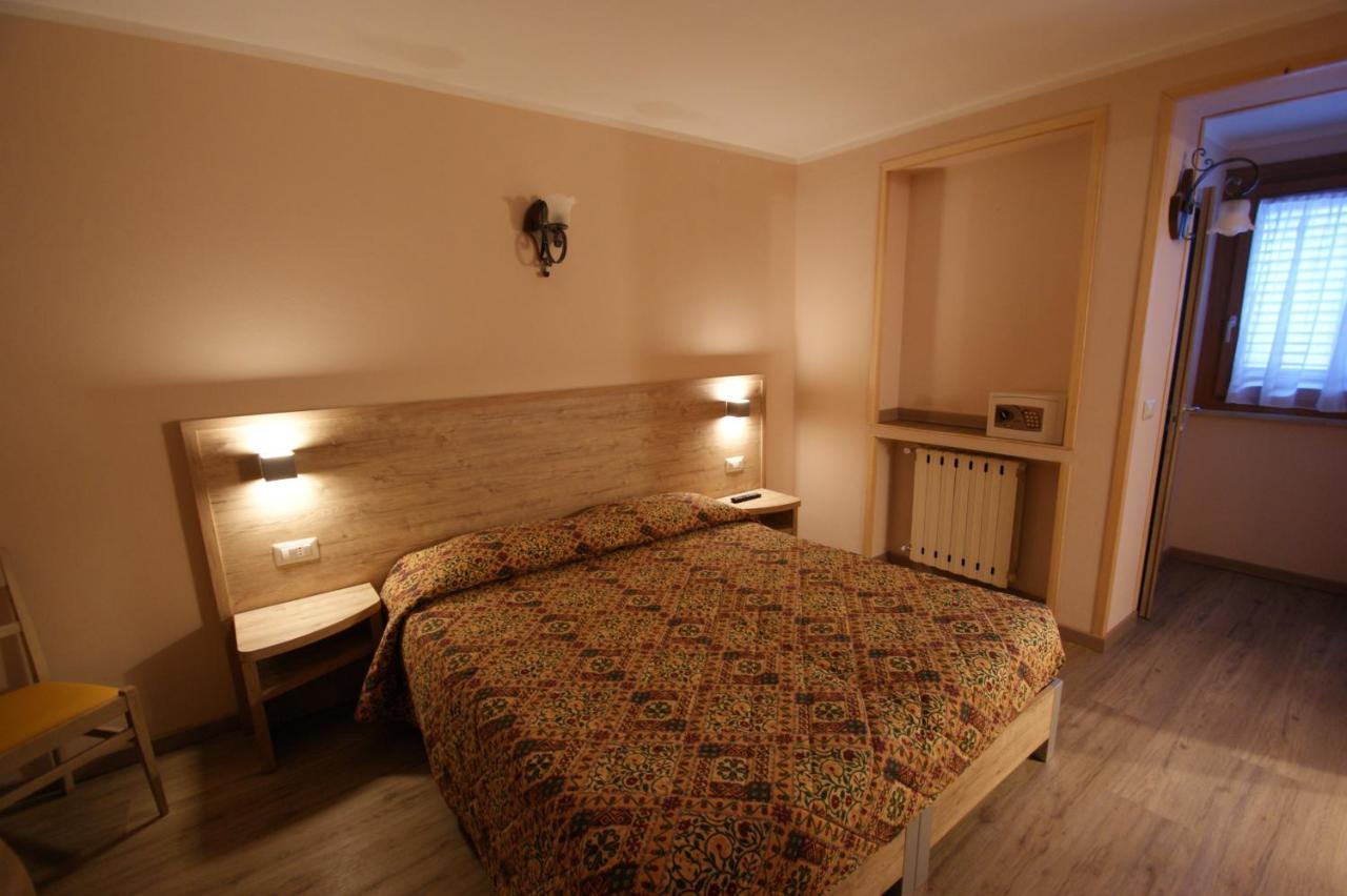Hotel Europa Бардонеккия Экстерьер фото